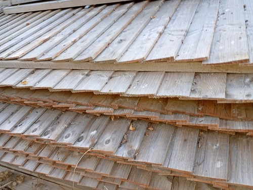 Good quality feather edge - good,