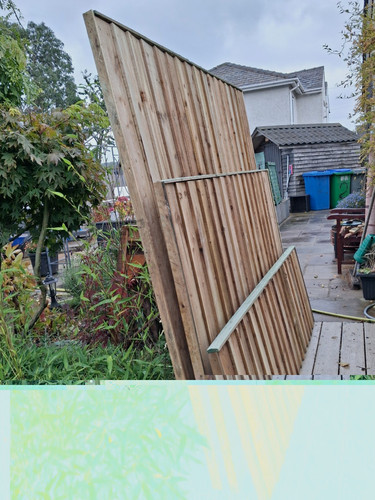 Feather edge tanilized - edge,, fence